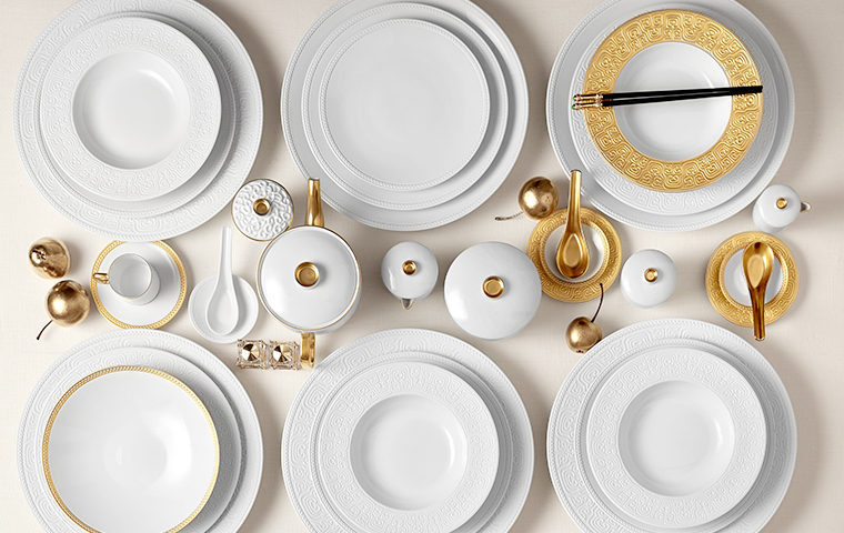 white tablesetting