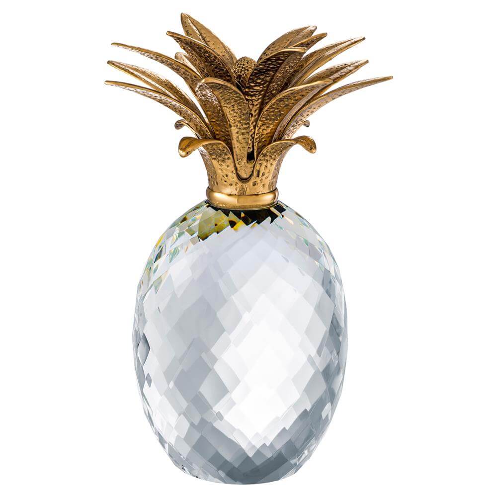 pineapple statue