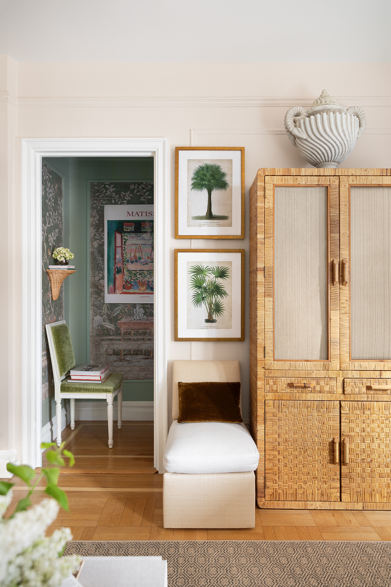 preppy interior design