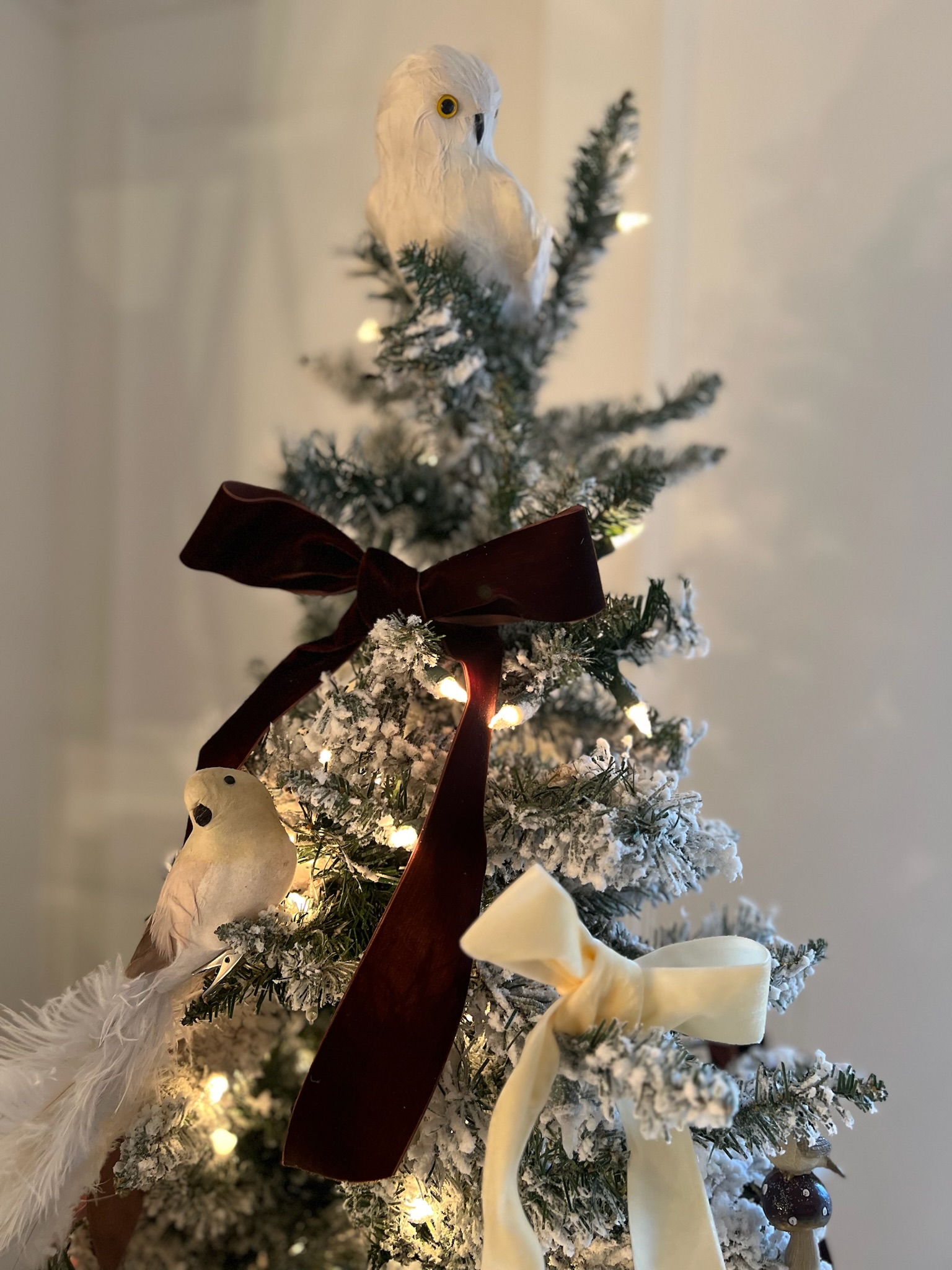 christmas tree with birds