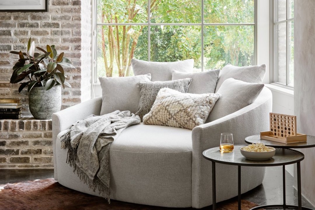round sofa