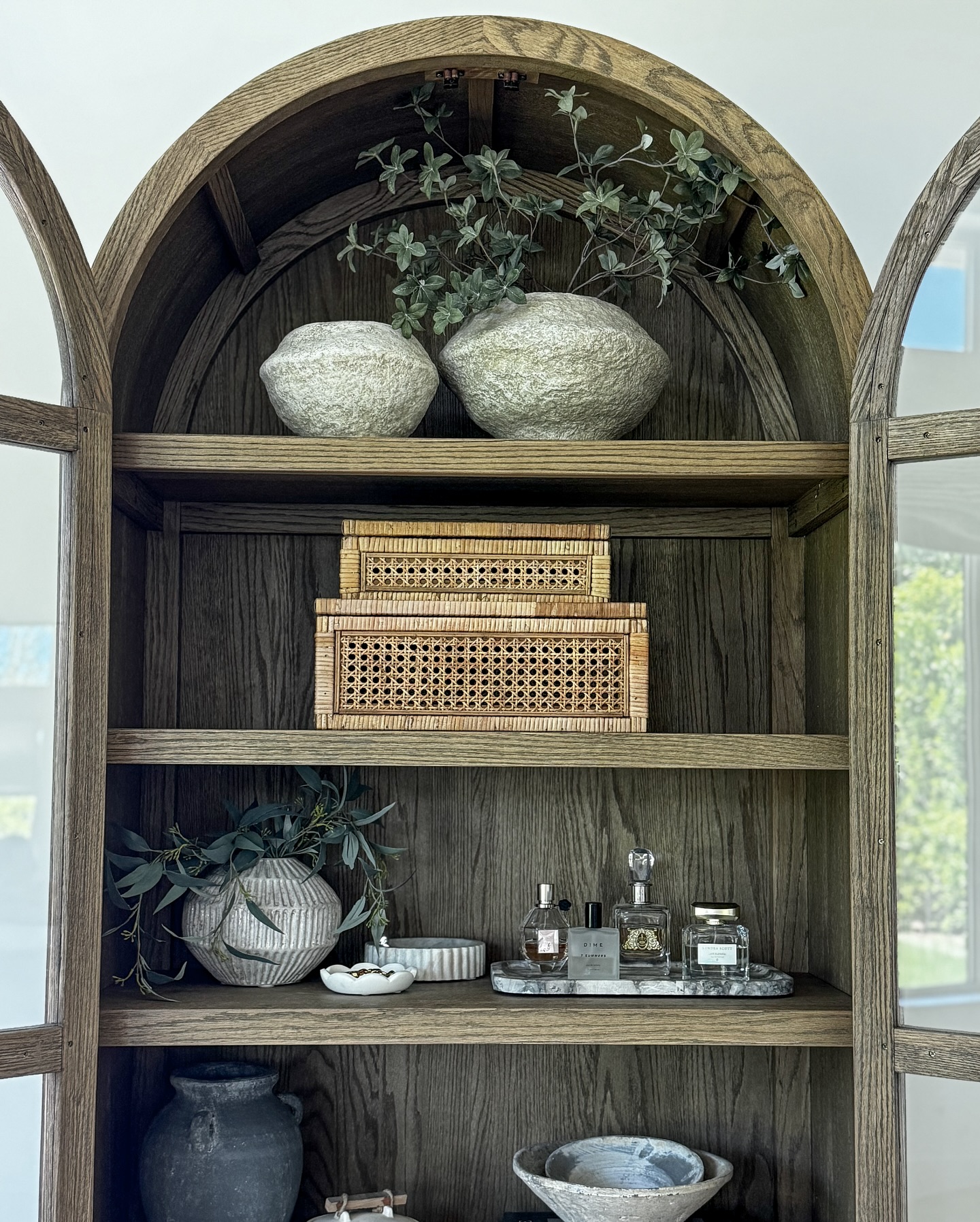display case details