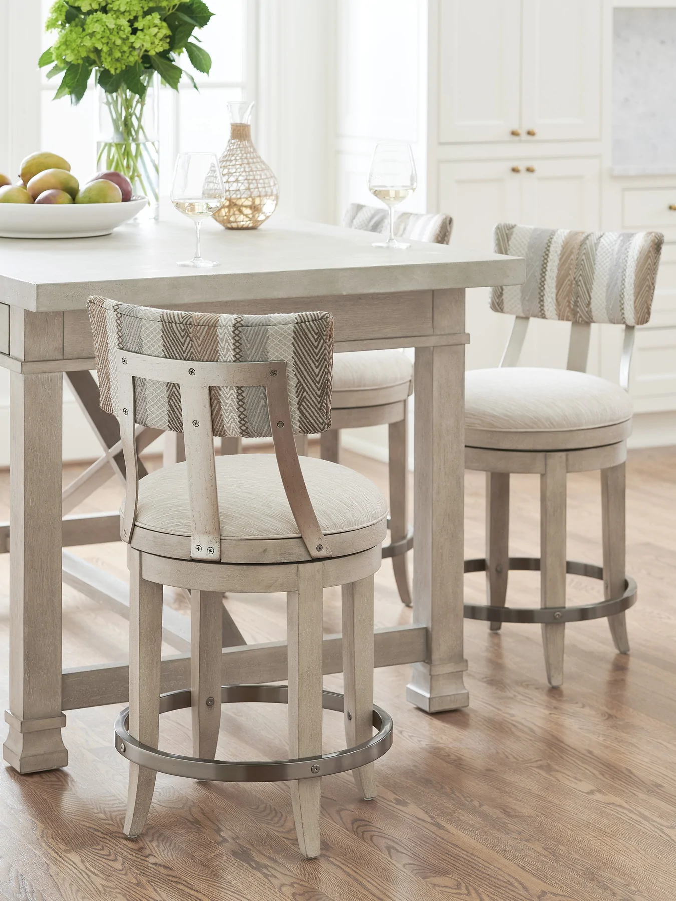 French Country Bar Stools: Our Top Picks