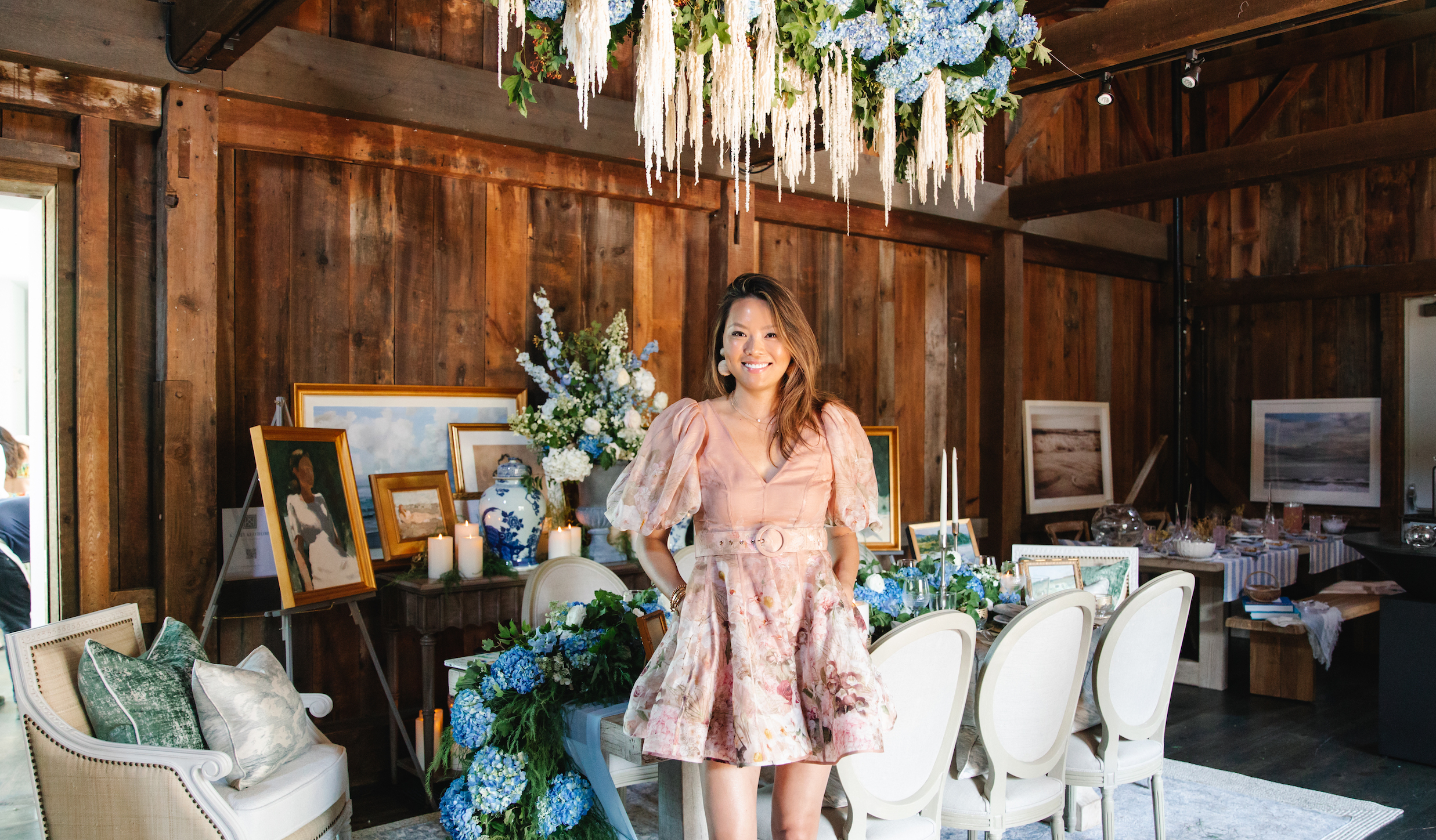 Supporting Holiday House with a Rustic-Chic Tablescape Design