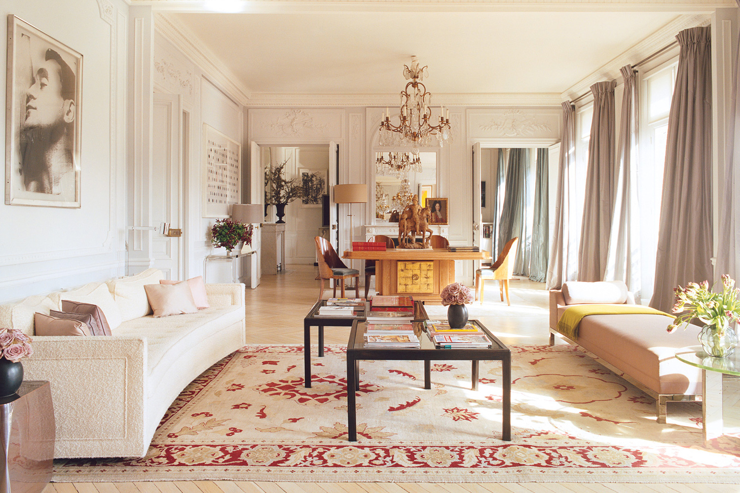 The 5 Must-Haves for a Parisian Apartment Look