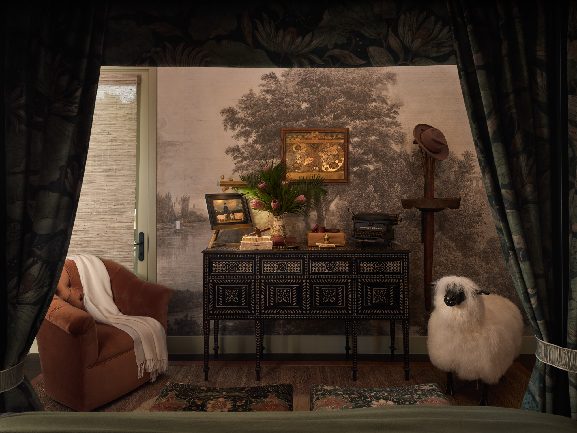 7 Beloved Kathy Kuo Home Pieces at the Heart of This Cozy, Romantic Bedroom Design