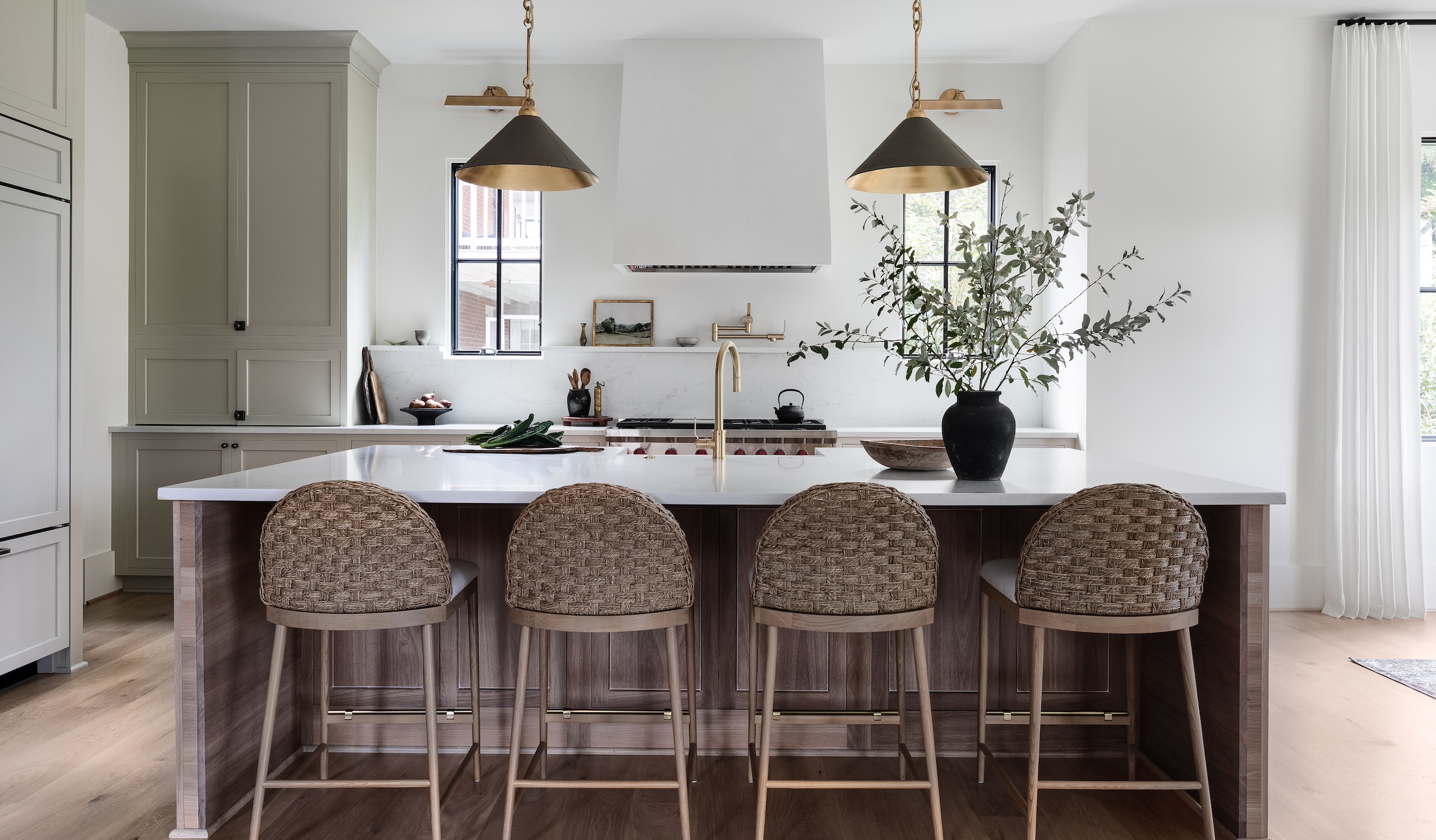 Kathy Kuo Home Trade Member Spotlight: Bungalow 10 Interiors