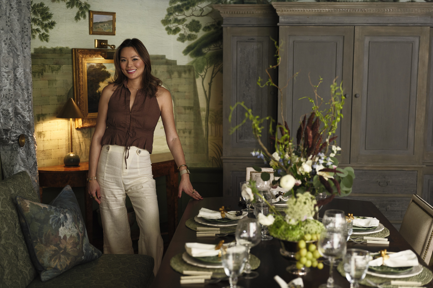 Kathy Kuo Designs a Romantic, European-Inspired Dining Room for Intimate Gatherings