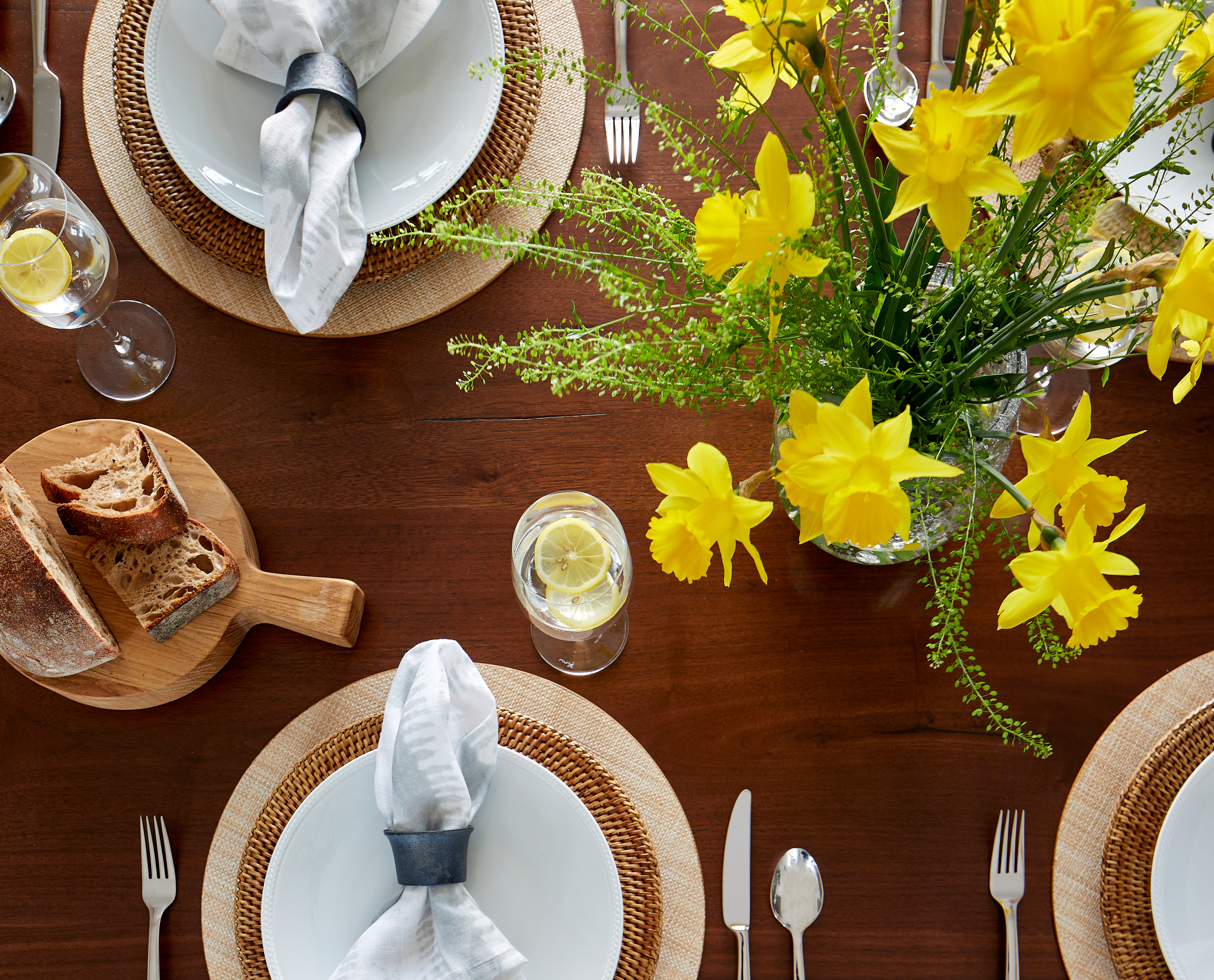 The Kathy Kuo Home Guide to Luxury Tabletop Materials