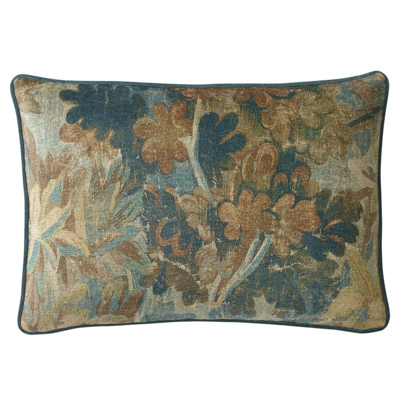 Valeria Lumbar Pillow