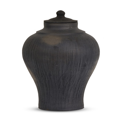 Claire Mid Century Modern Black Clay Decorative Bud Table Vase