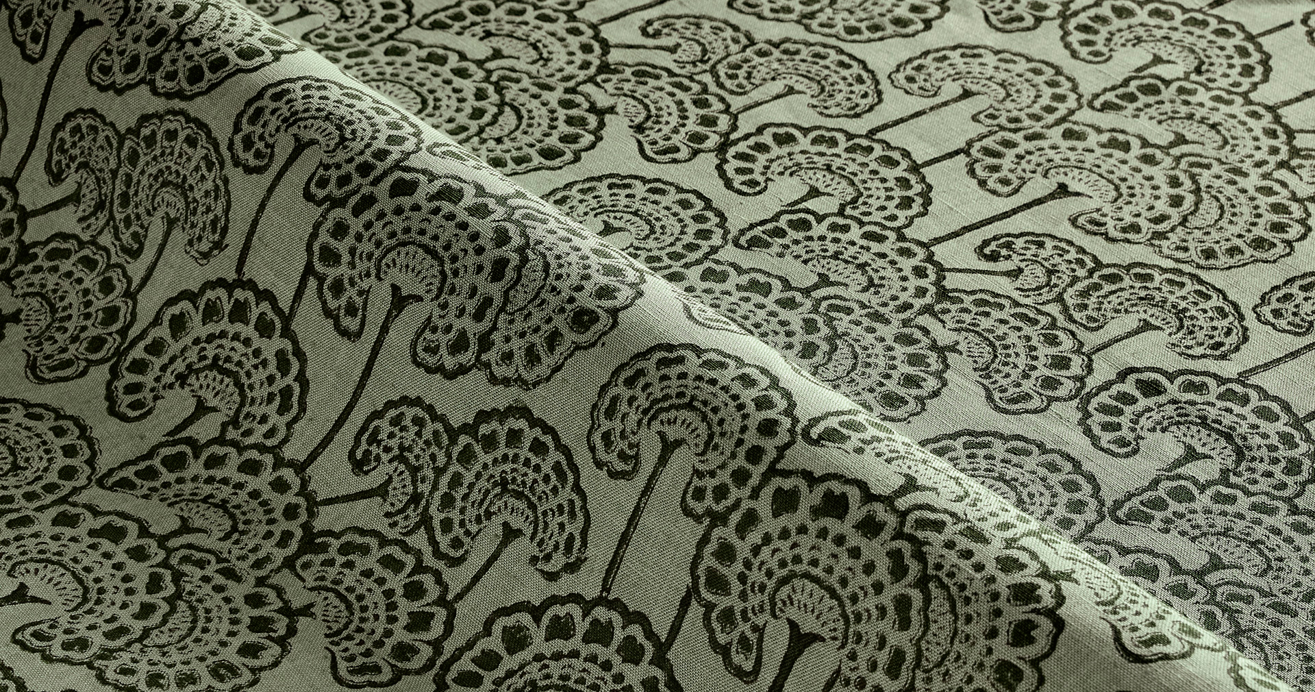 Artichoke Print & Pattern fabric swatch